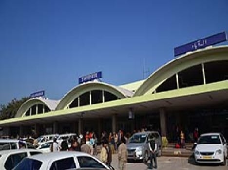 Railway stations will soon food courts, conference hall