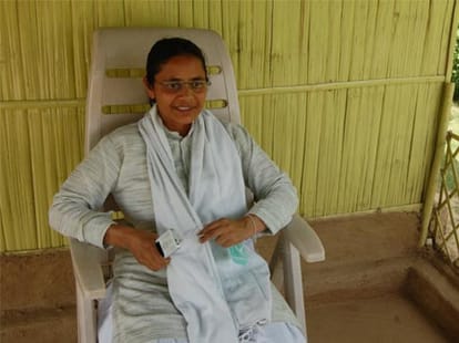 A woman made gurukul for the girl.