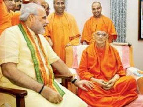 atmasthanand and narendra modi 