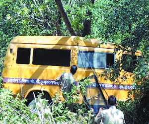 bus accident at rohru, chidgaon.