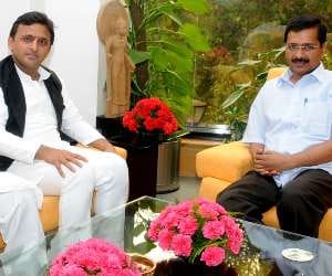 now akhilesh yadav attack on media after arvind kejriwal