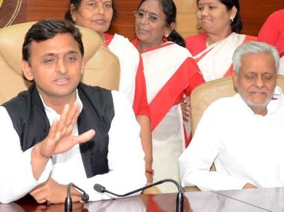 Akhilesh says people dont know who is working for them.