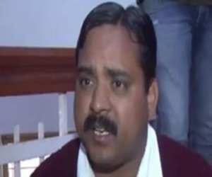 uttarakhand bjp MLA Bhimlal praise congress cm harish rawat.