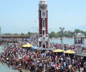 ardhkumbh first snan today, 15 january also is auspicious.