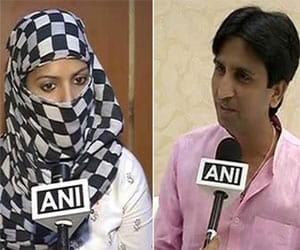 Kumar vishwas asks media do they have mother sisters at home