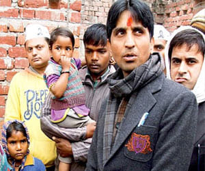 Kejriwal backs vishwas says vishwas family is in depression