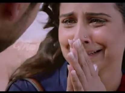 Why bollywood actresses have to substract fee!