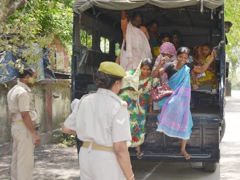 ' Mass ' put off ' hearing ' ritual played