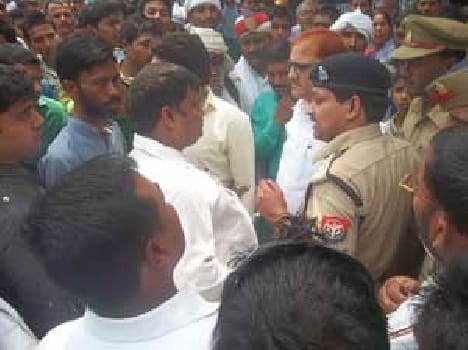 Scope police station, put jam