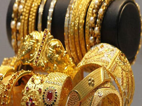 reason behind falling price of gold