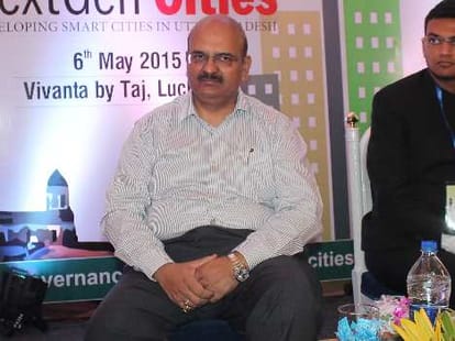 Seminar on development of Lucknow.