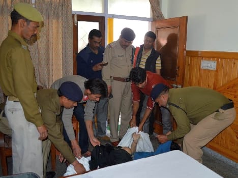 The man's body was found in the hotel room Etawah