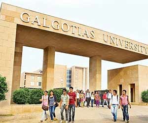 engineering students interested in galgotia university
