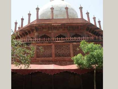 Never said Taj Mahal was built on temple ruins: Archaeologist KK Mohammed