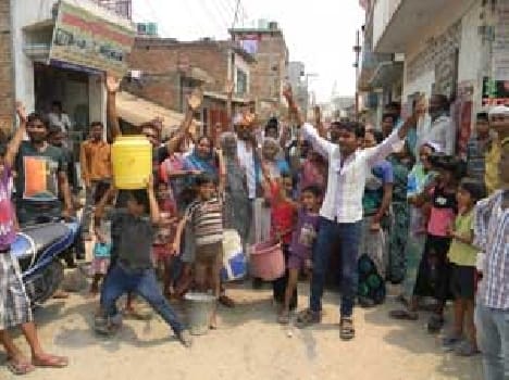 Water, imposed for road jam