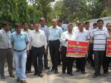 Closed hospitals, patients trounced
