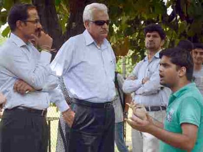 row in cricket match in jammu university