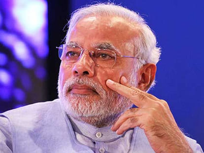 modi is a great statesman says mufti