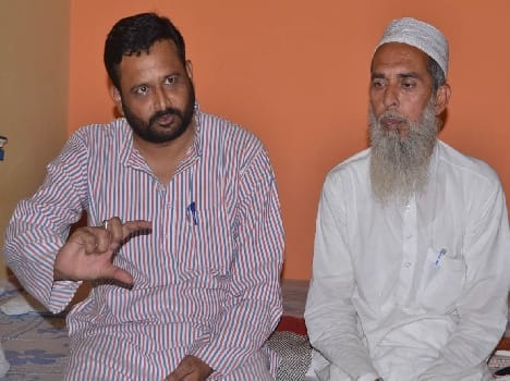 Guests hanged Artisan 's body found