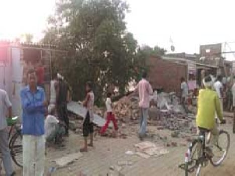 The team arrived on removing encroachments stones
