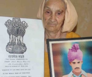 brami devi honoured with britain george cross medal