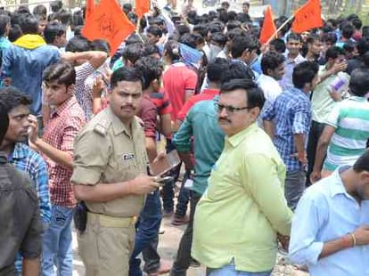 Ruckus in Kanpur bacause of eve teasing.