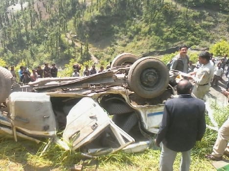 tata sumo accident in himachal.