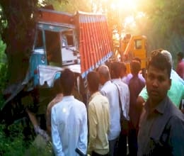 Two road accidents Death of young men