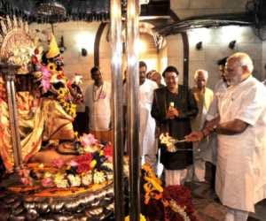 PM Modi visits Belur Math in second day of his bengal vistit
