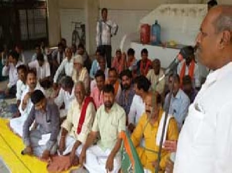 For the deployment of doctors picketing