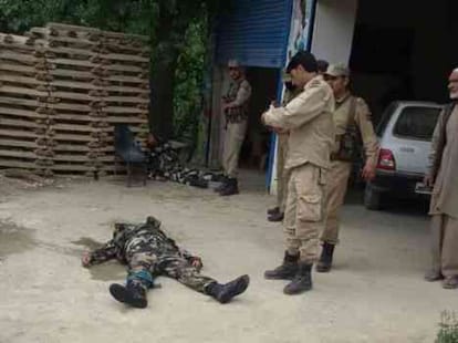 militant attack on CRPF team in anantnag, 2 jawans killed