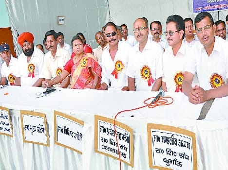 'We'll end up in the teachers won factionalism '