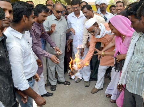Congress Land Acquisition Burnt copies of the bill