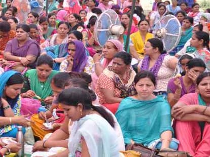 haryana cm manohar lal khattar statement about guest teachers job