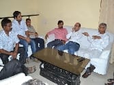 Provincial officials He went in front of the Leader staff