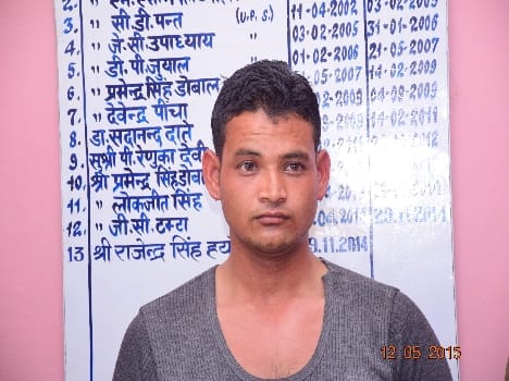 Accused of attempting to rape climbed handle