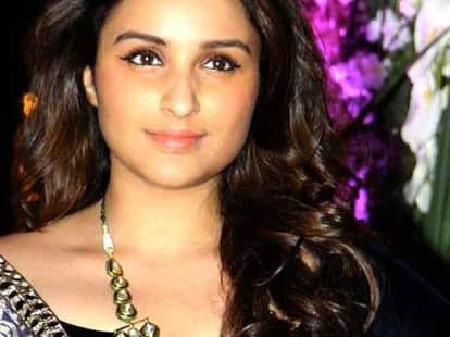 Why bollywood actresses have to substract fee!