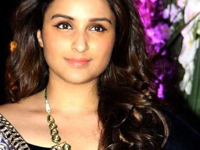 Why bollywood actresses have to substract fee!
