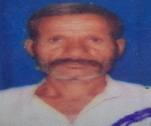 Father killed wife's complaint