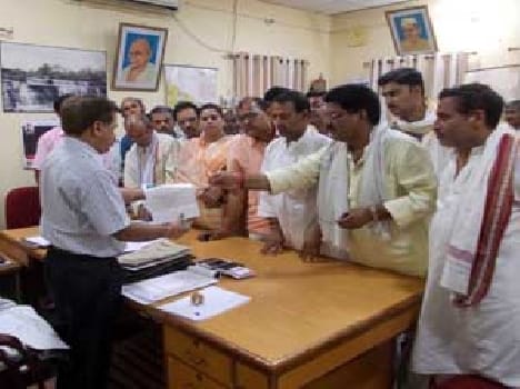 opposition of the The arbitrary delimitation 