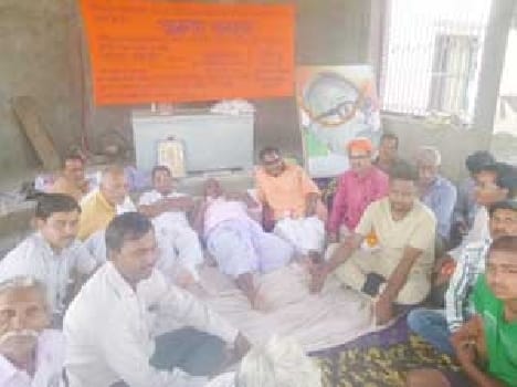 Insistent demands afflicted intersection , ADM returned