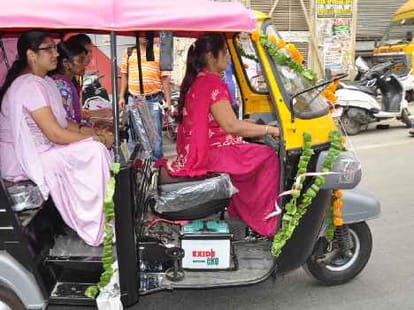 Delhi chief minister will talk to auto drivers in delhi