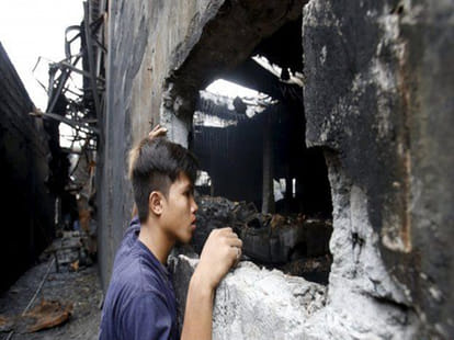 fire in the The shoe factory of Manila capital of Philippines 