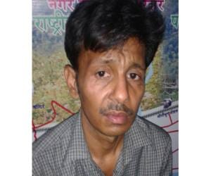 man arrested with fake euro currency.