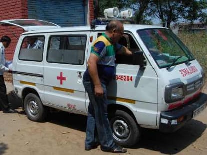 nepal family died on road accident at rewari