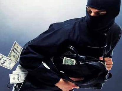 in Wedding shed they cast robbery in delhi