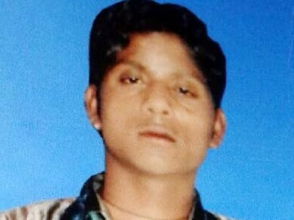 Husband kills wife's lover and surrender to police