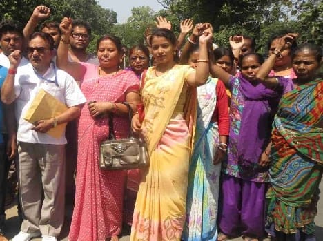 NHPC shops near the gate resist removal