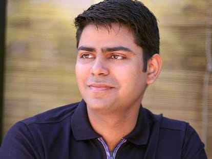 rahul posted photo of vishal sikka while sleeping