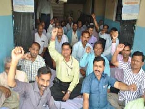 Teacher observing protest against Govt